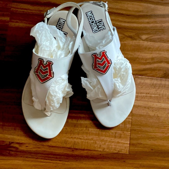 Pre-owned Love Moschino White Sandals -Size 38 - Picture 1 of 11
